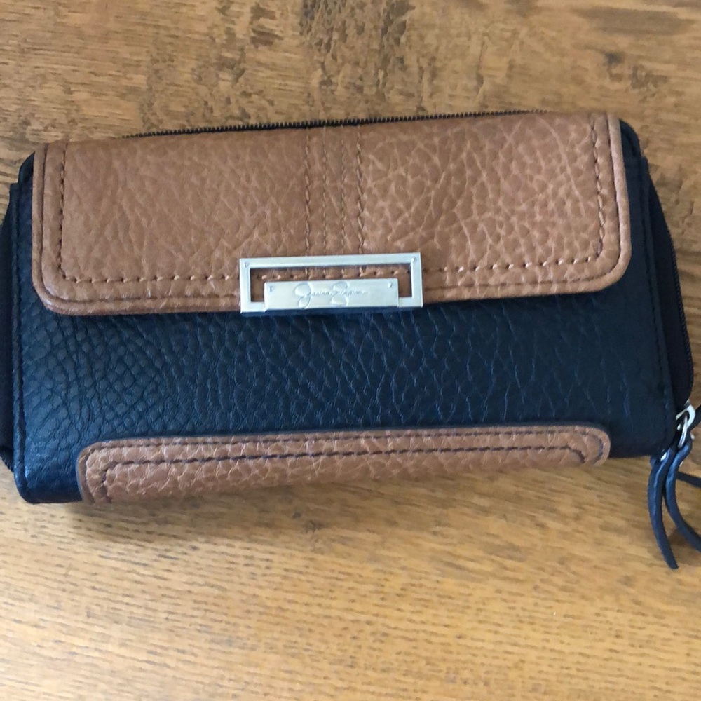 Jessica Simpson wallet